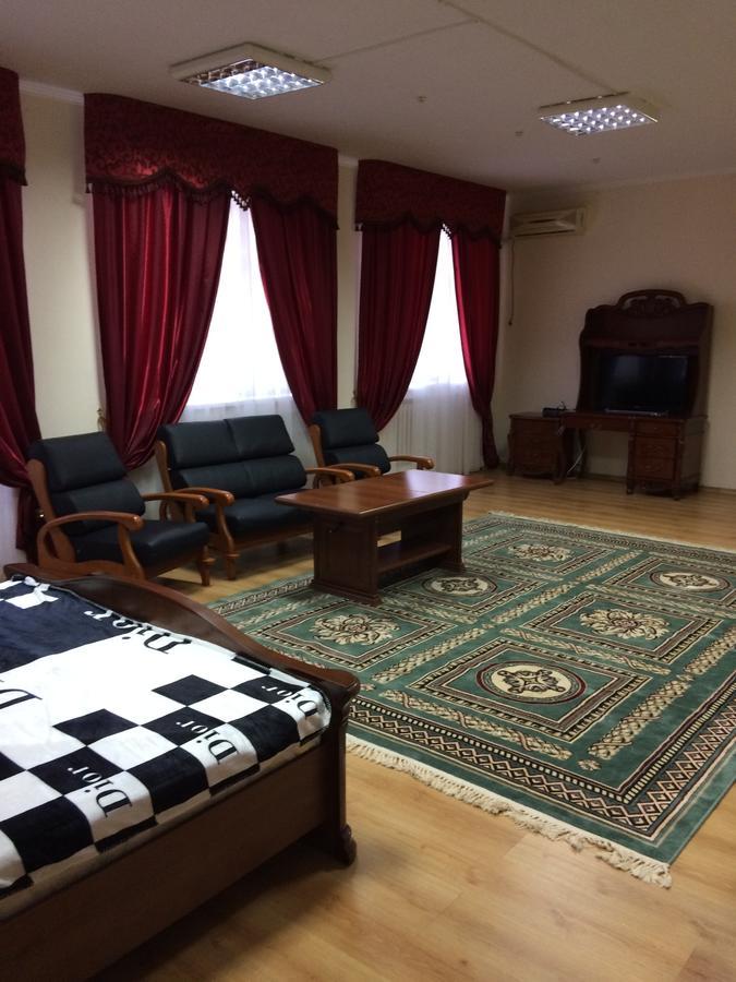Hotel Sirdaria Kyzylorda Esterno foto