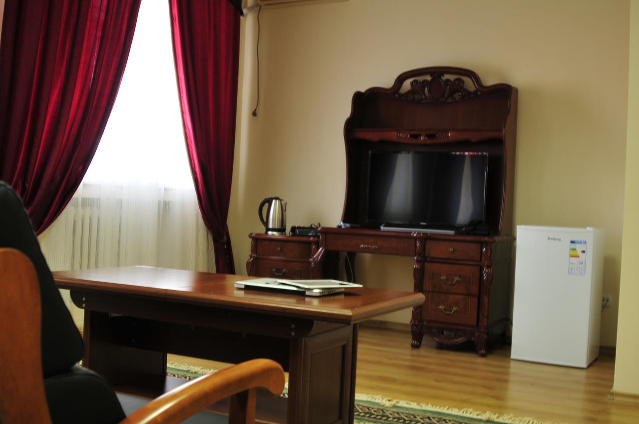 Hotel Sirdaria Kyzylorda Esterno foto